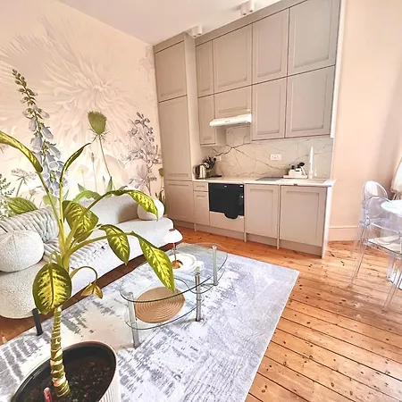 Battersea Park & Power Station Elegant 2-Bed Apartment